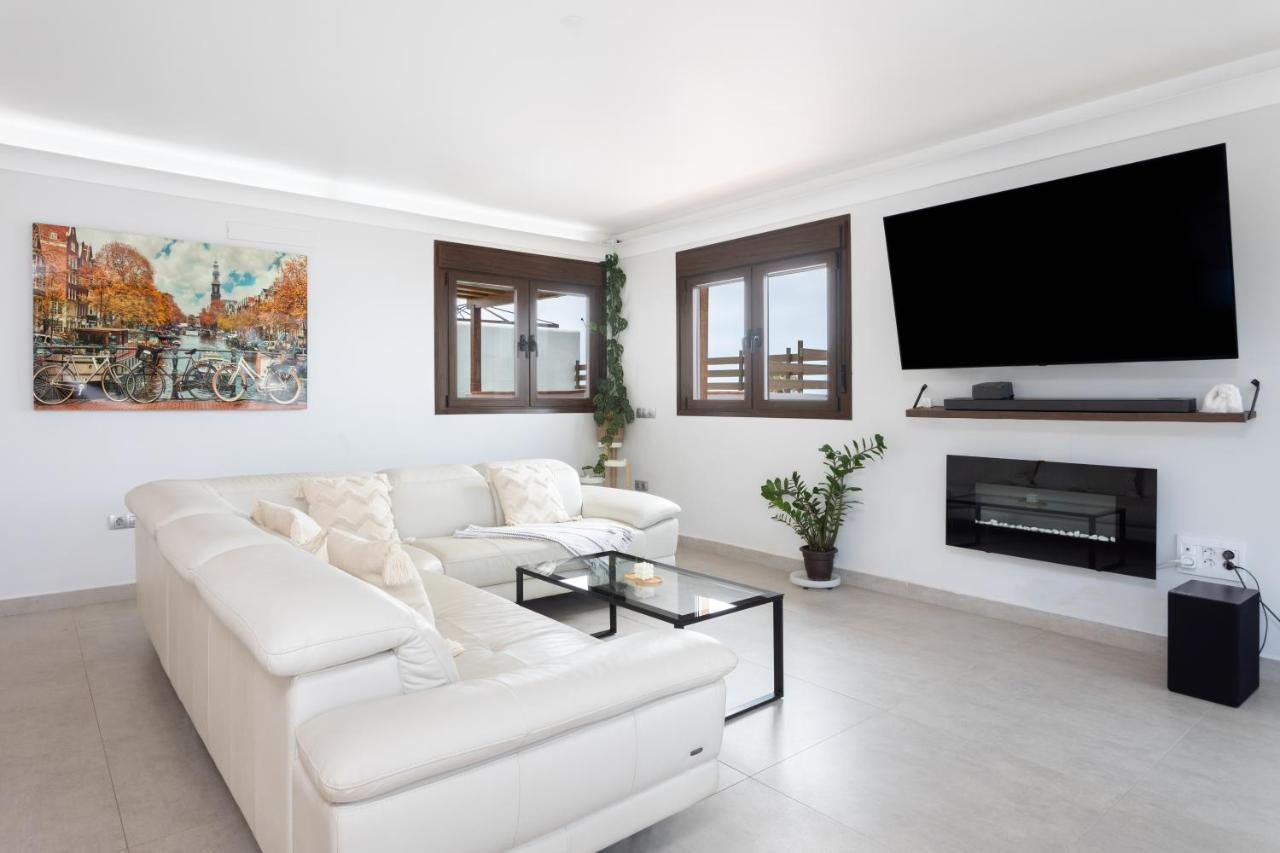 Home2Book Villa Alessandro, Design & Comfort Sauzal Kültér fotó